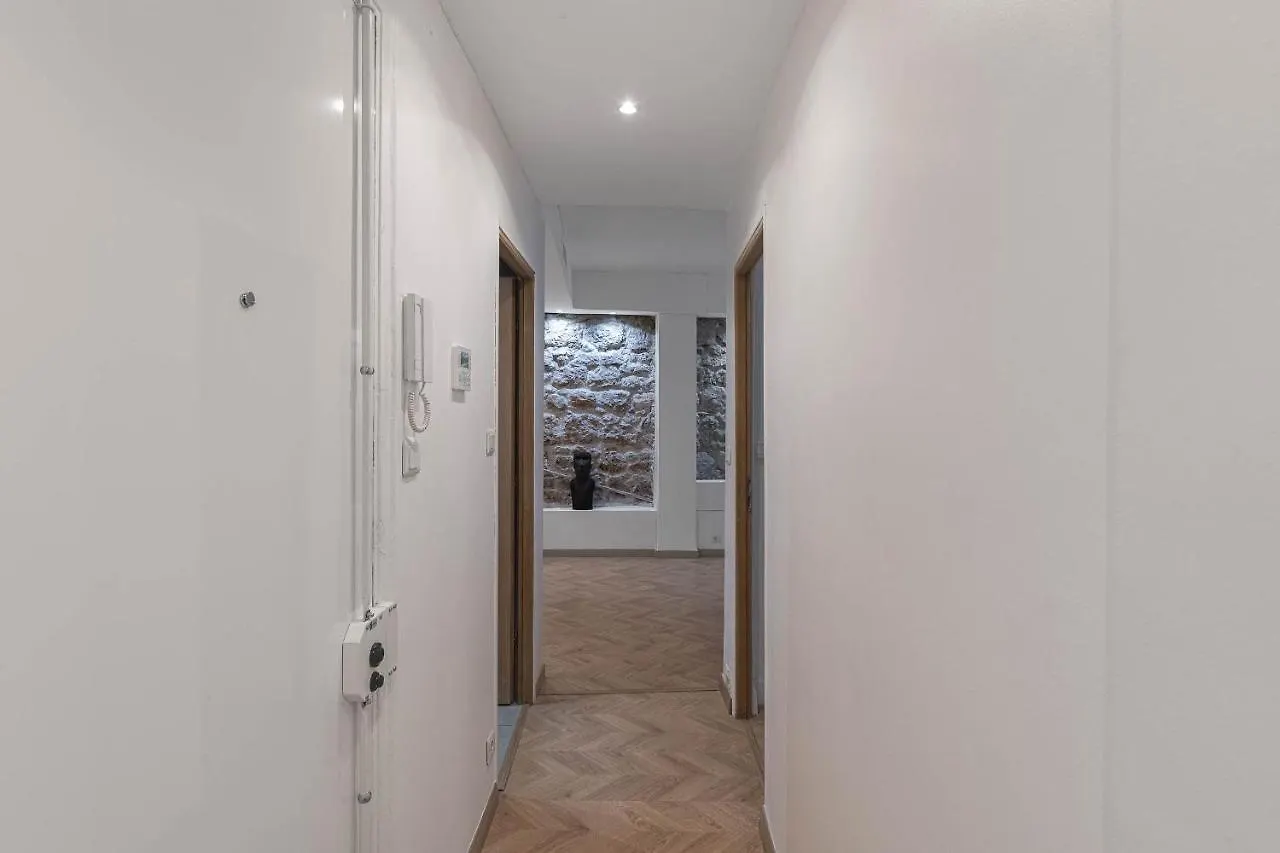 Decorated 2 Bedrooms Air Conditionning, City Center Nice 0*,  França
